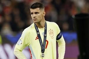 罗马诺：若奥斯梅恩重返加拉塔萨雷，莫拉塔将被结束租借并去科莫